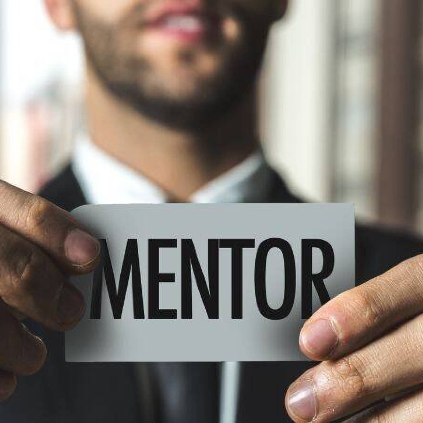 Mentoring w biznesie - jak ta metoda może pomóc w rozwoju małych i średnich firm?